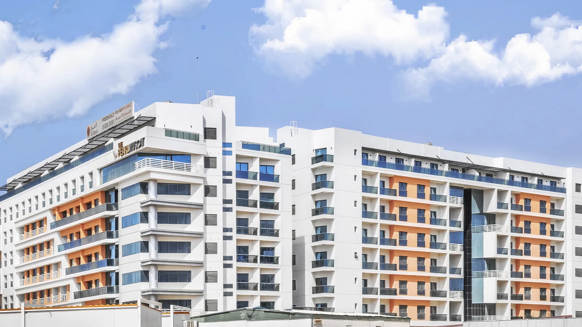 The Pearl Muscat, Muscat Hills